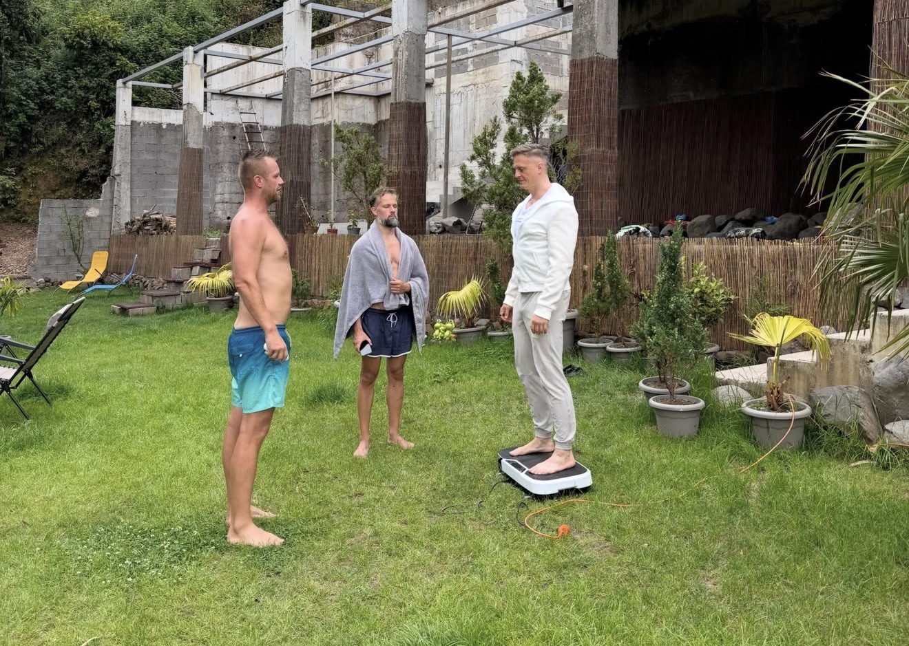 Guests on the vibration platform with a ritual guide, Madeira Longevity Ritual